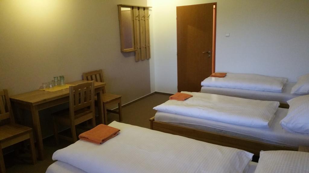 Hotel Koruna Roznov pod Radhostem Room photo